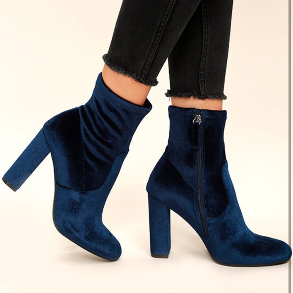 Steve Madden Edit Navy Velvet High Heel Mid-Calf Boots!